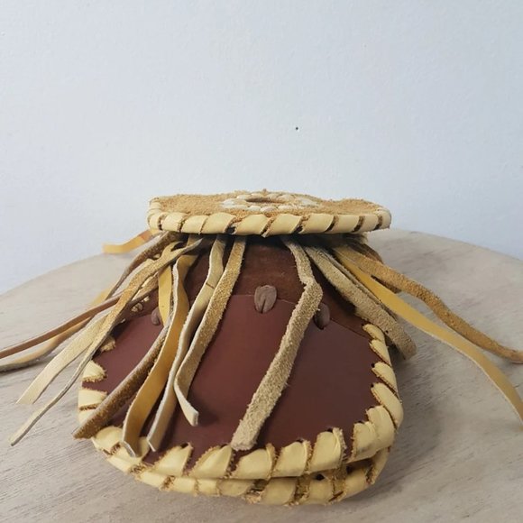Vintage Leather Fringed Inuit Medicine Bag Set of 2 Bohemian Crossbody Bag - Picture 10 of 11